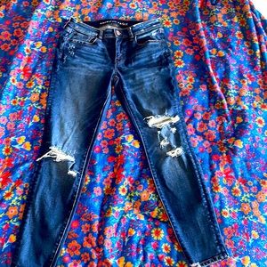 American Eagle Super Stretch. Size 8 Regular